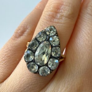 Rock crystal ring set in 18k gold. Victorian